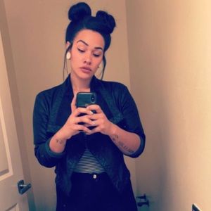 Meet your Posher, Tiana